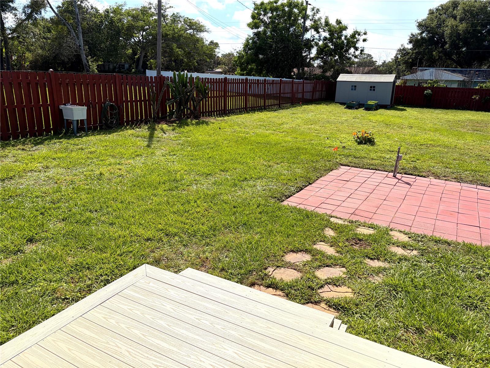 904 Kensington Dr Property Photo 43