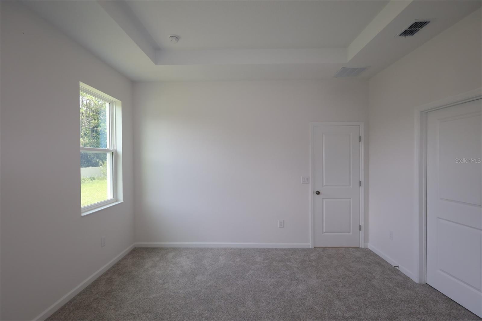 1296 Hyde St Property Photo 6