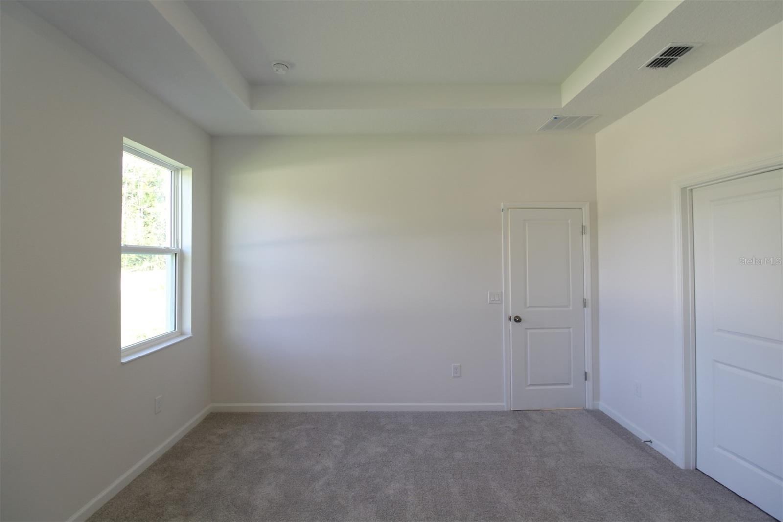 1296 Hyde St Property Photo 9
