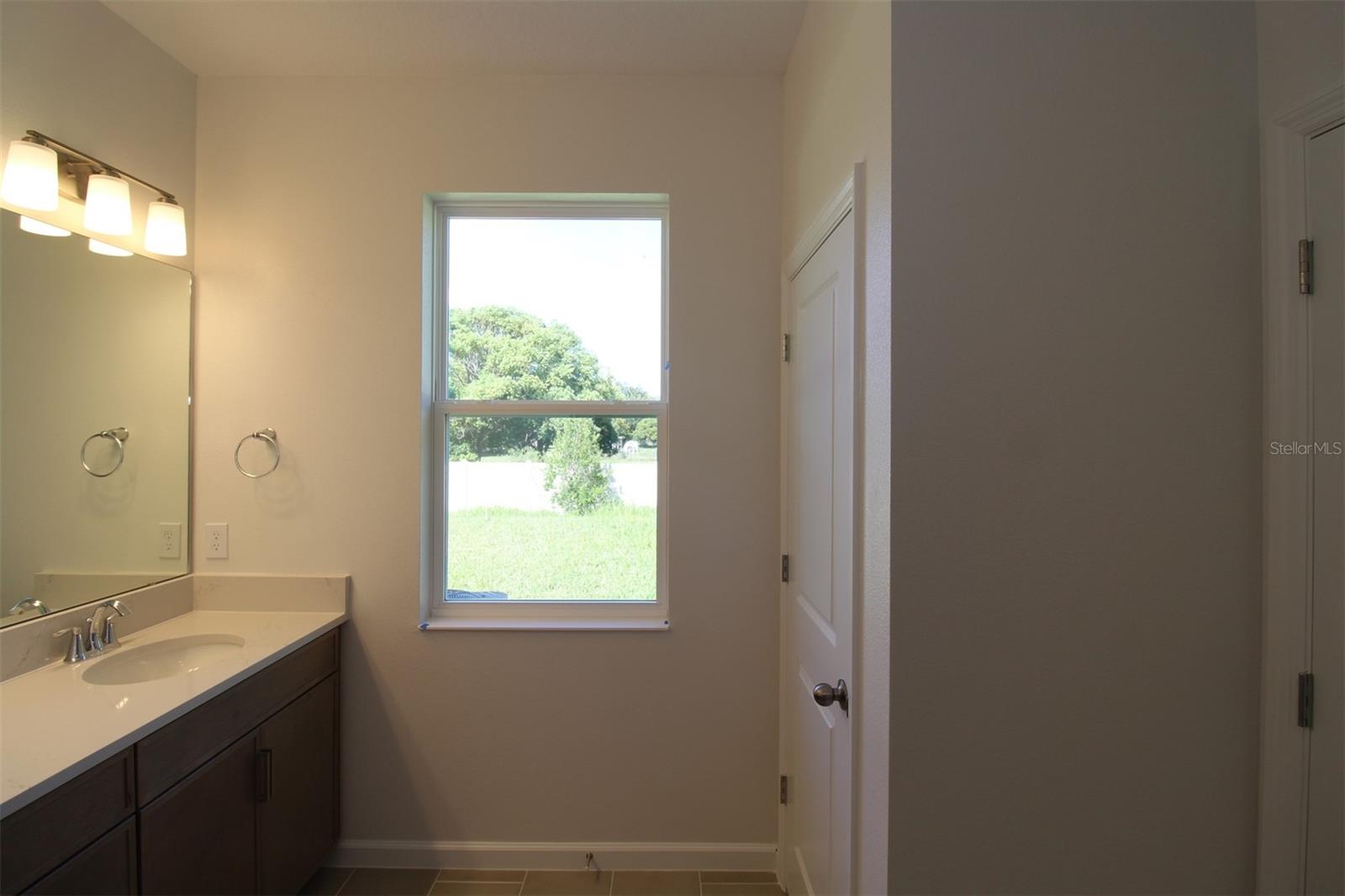 1296 Hyde St Property Photo 10