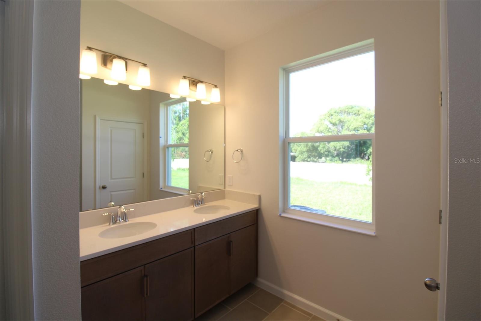1296 Hyde St Property Photo 11