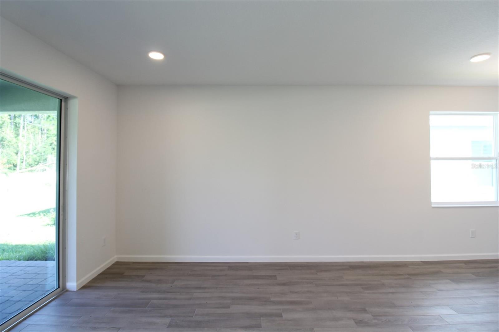 1296 Hyde St Property Photo 13