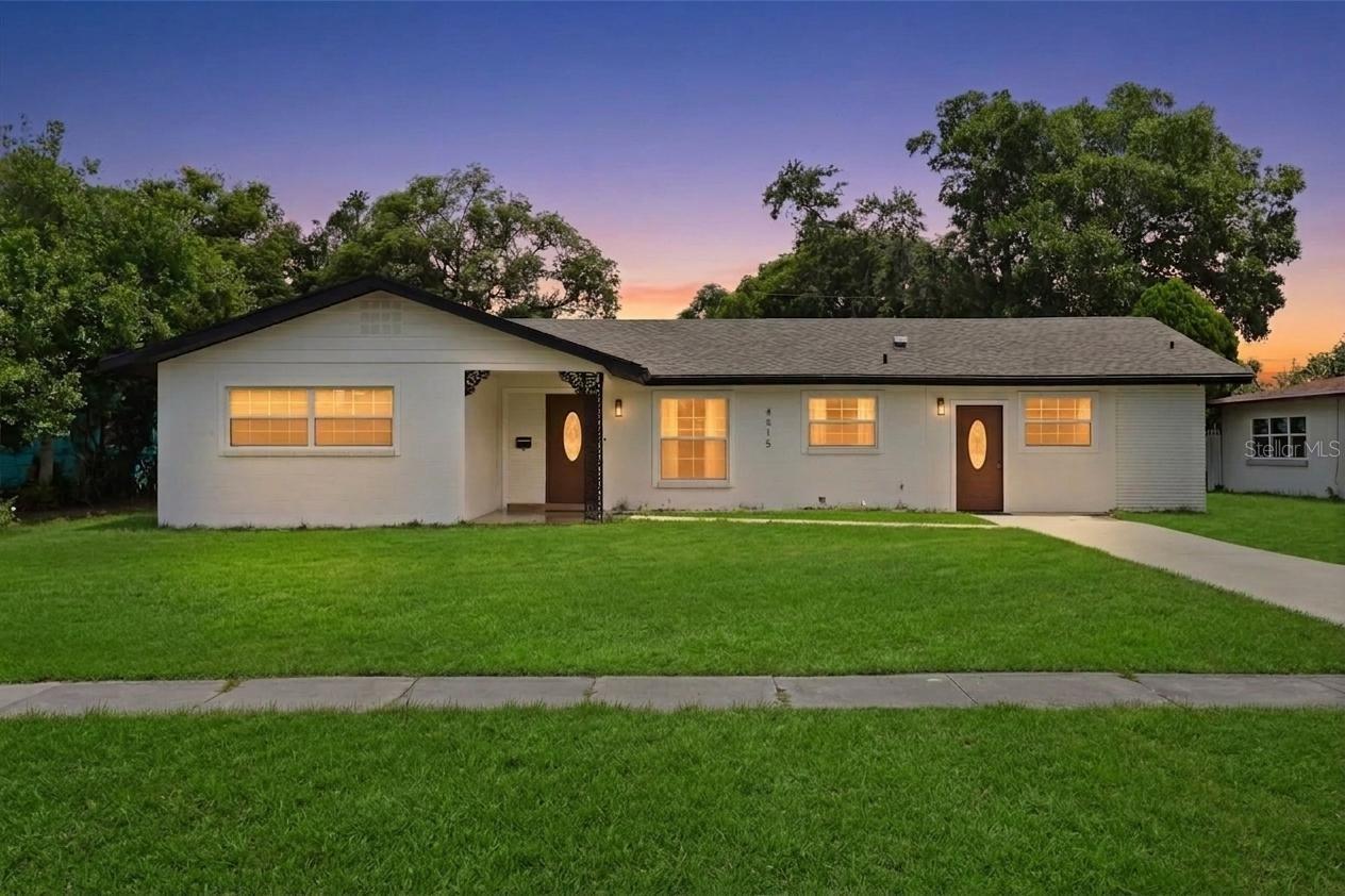 4515 Bradley Ave Property Photo