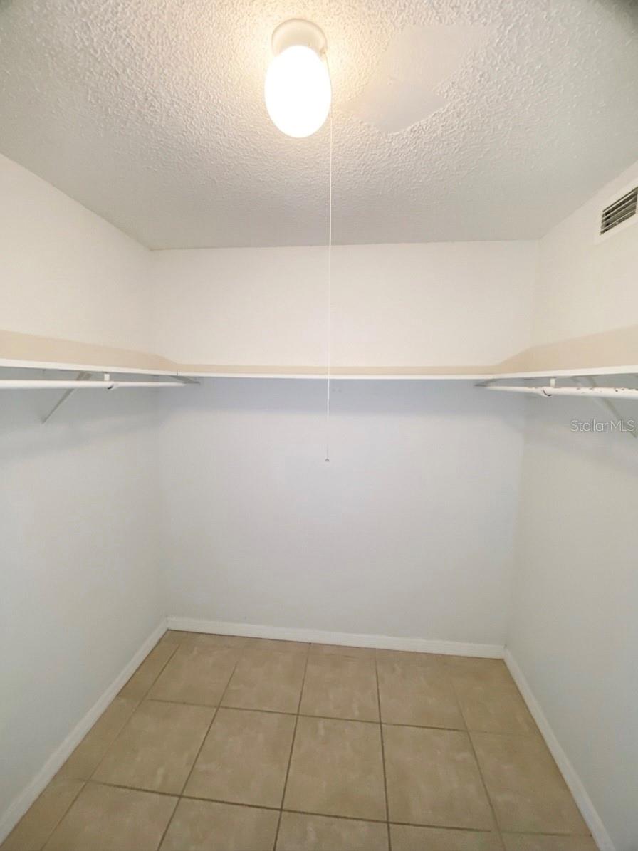 554 Orange Dr #15 Property Photo 10