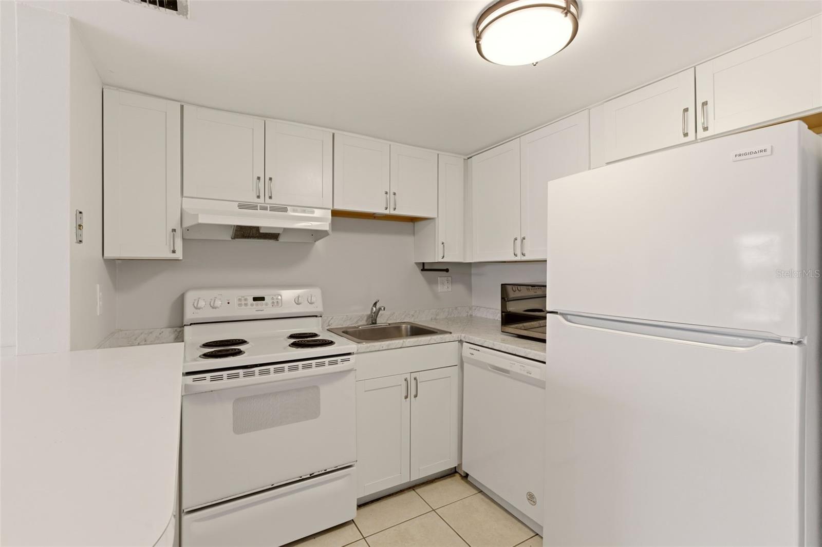 574 Orange Dr #76 Property Photo 8