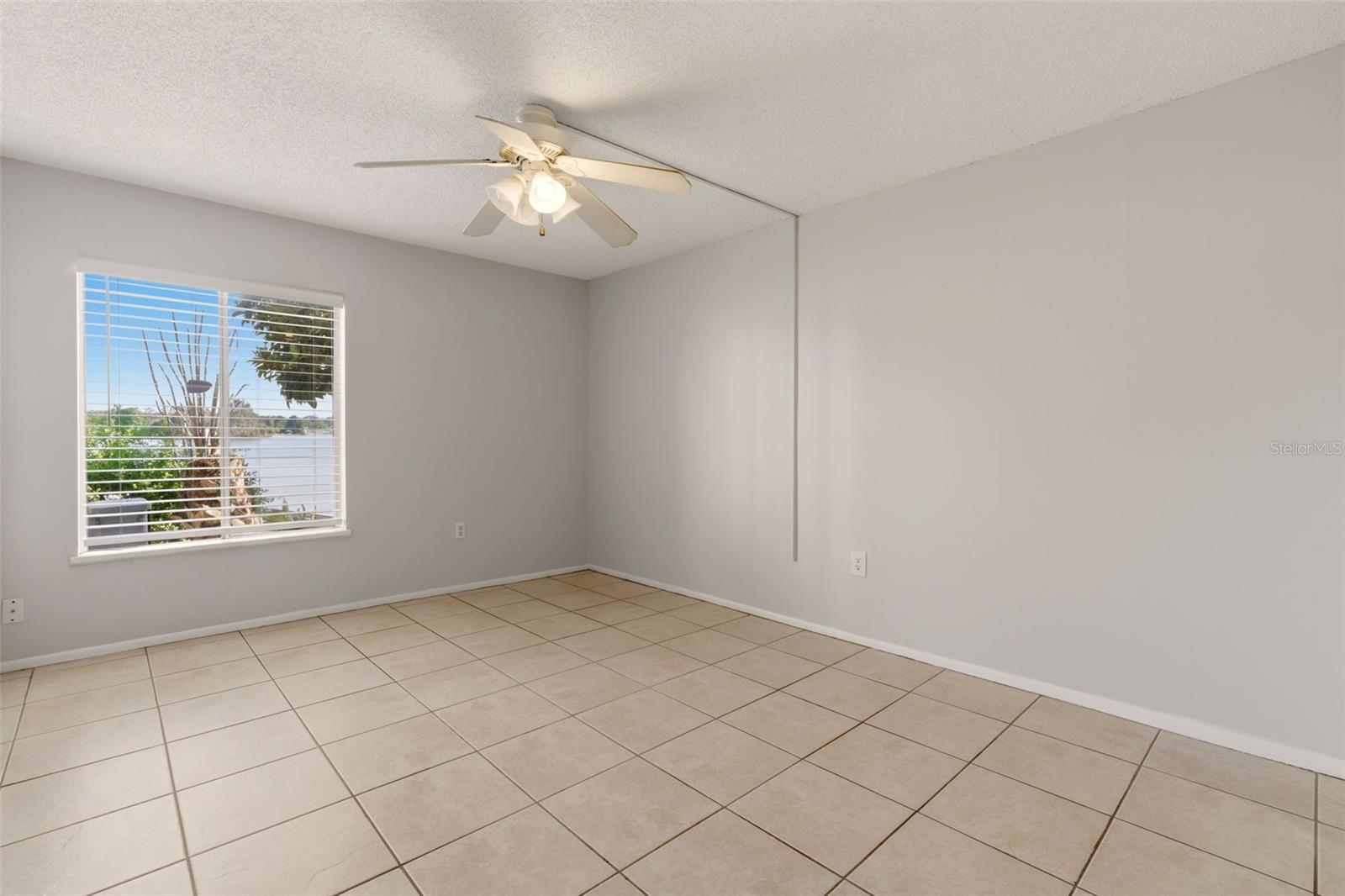 574 Orange Dr #76 Property Photo 10