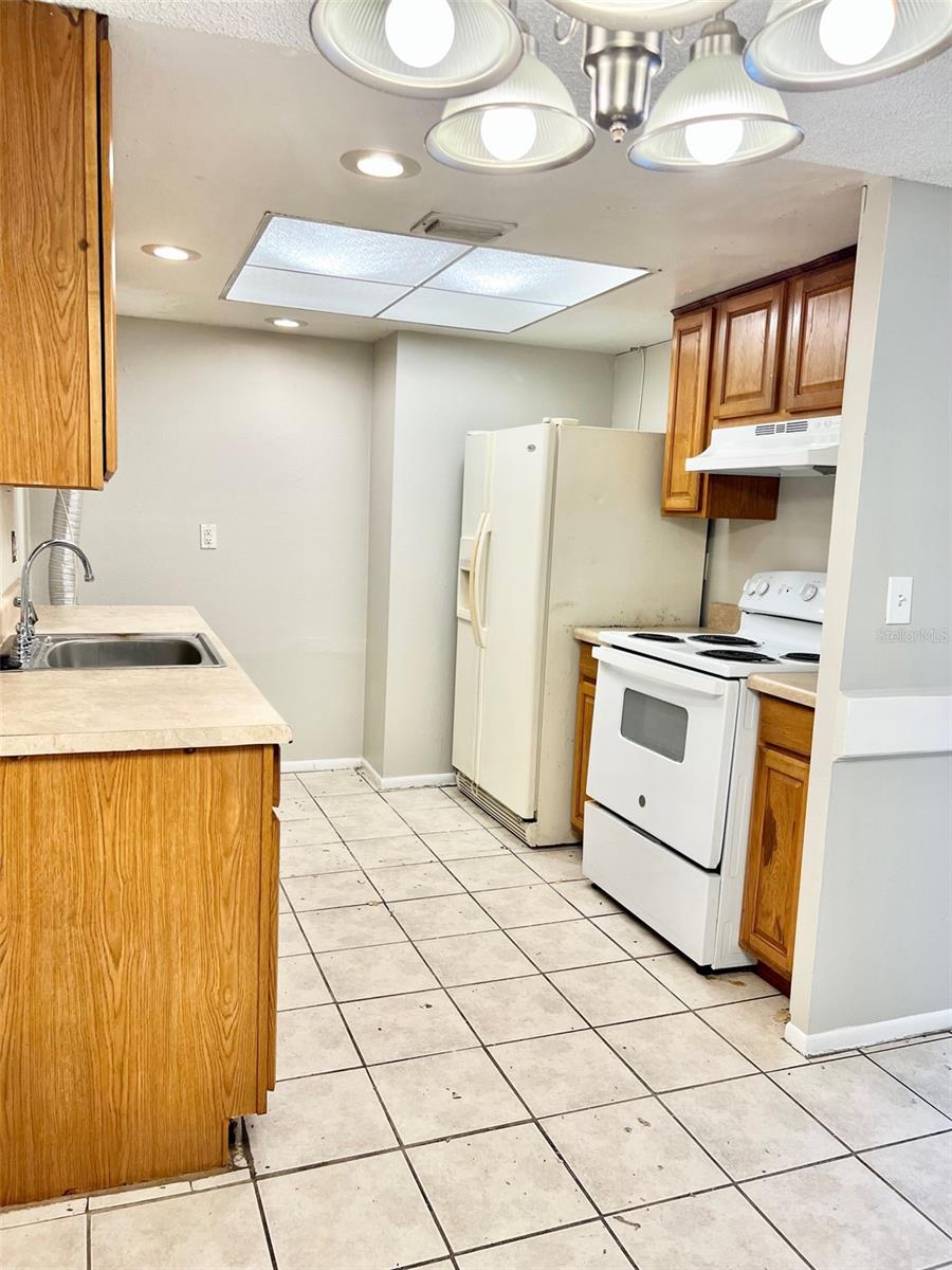 6065 Village Cir #6065 Property Photo 9
