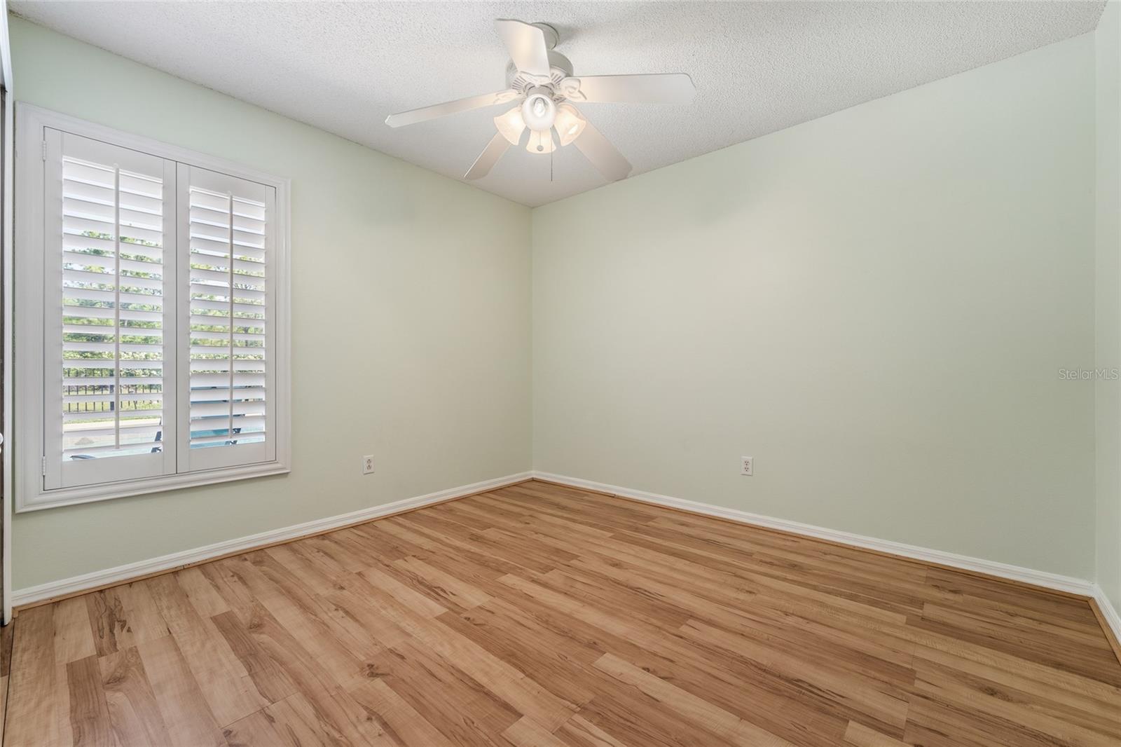2248 Hillshire Dr Property Photo 18