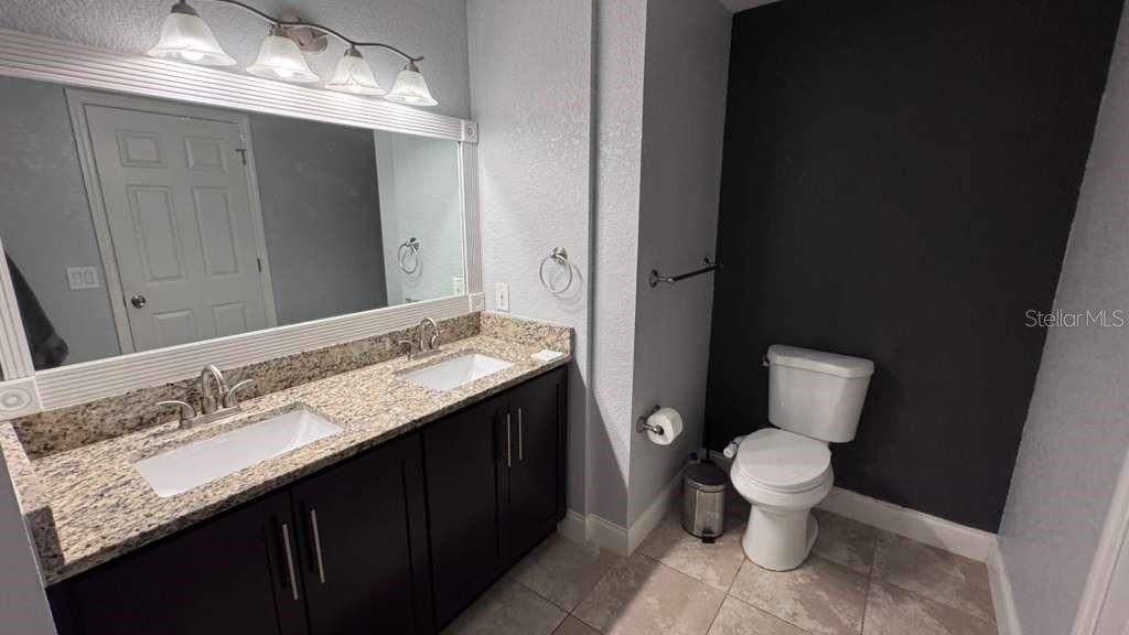 4627 Woodlot Ct Property Photo 19