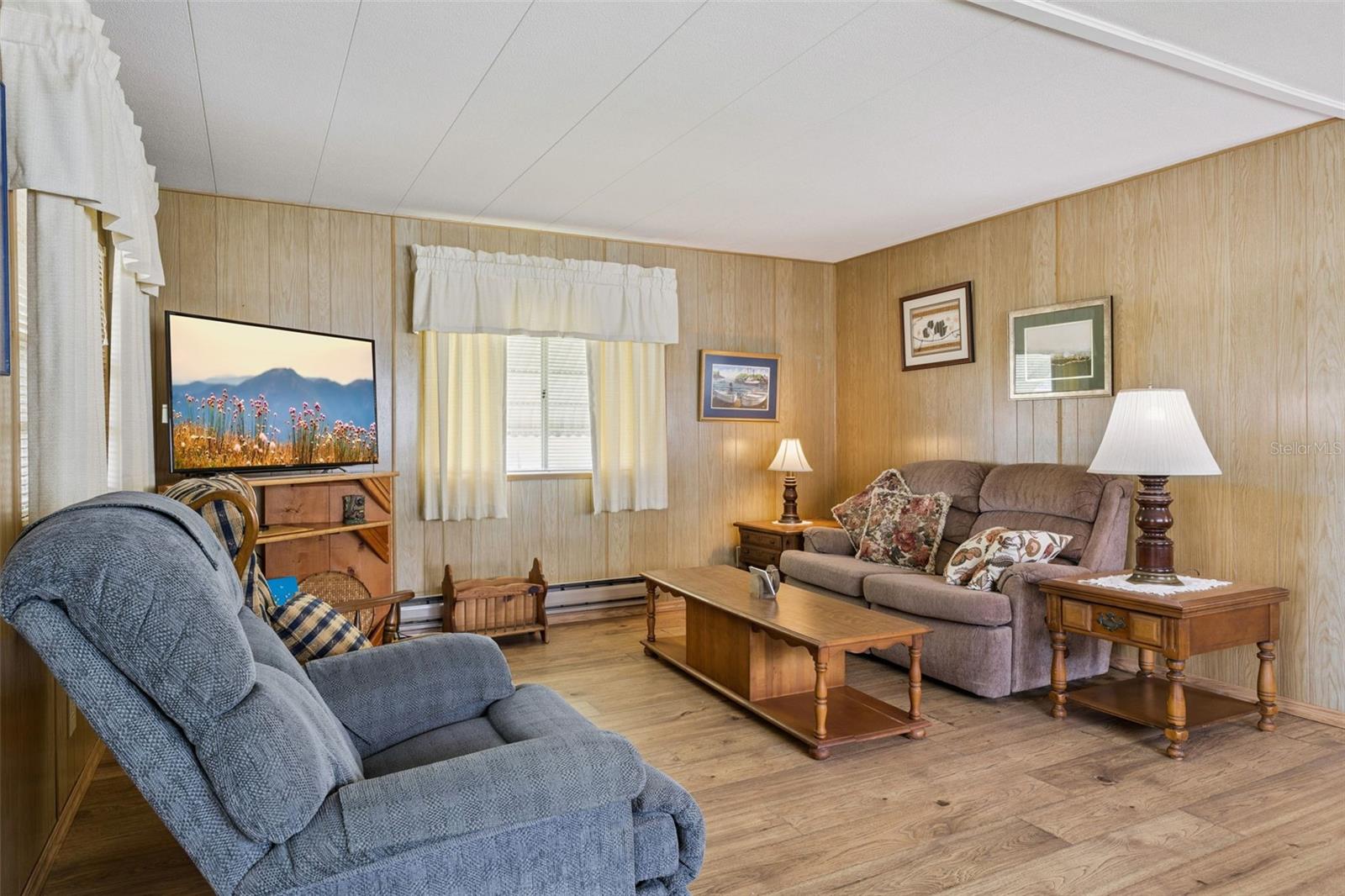 13 Cocos Plumosa Dr #b Property Photo 11