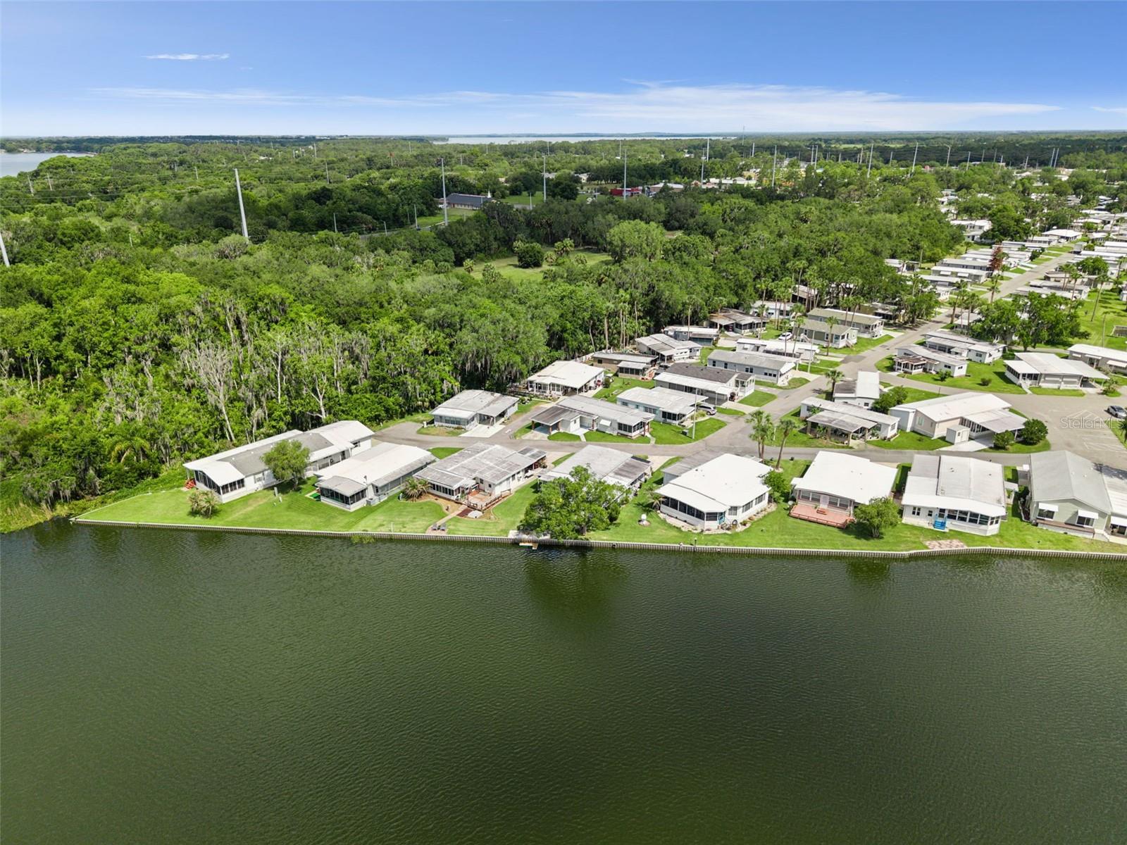 13 Cocos Plumosa Dr #b Property Photo 34