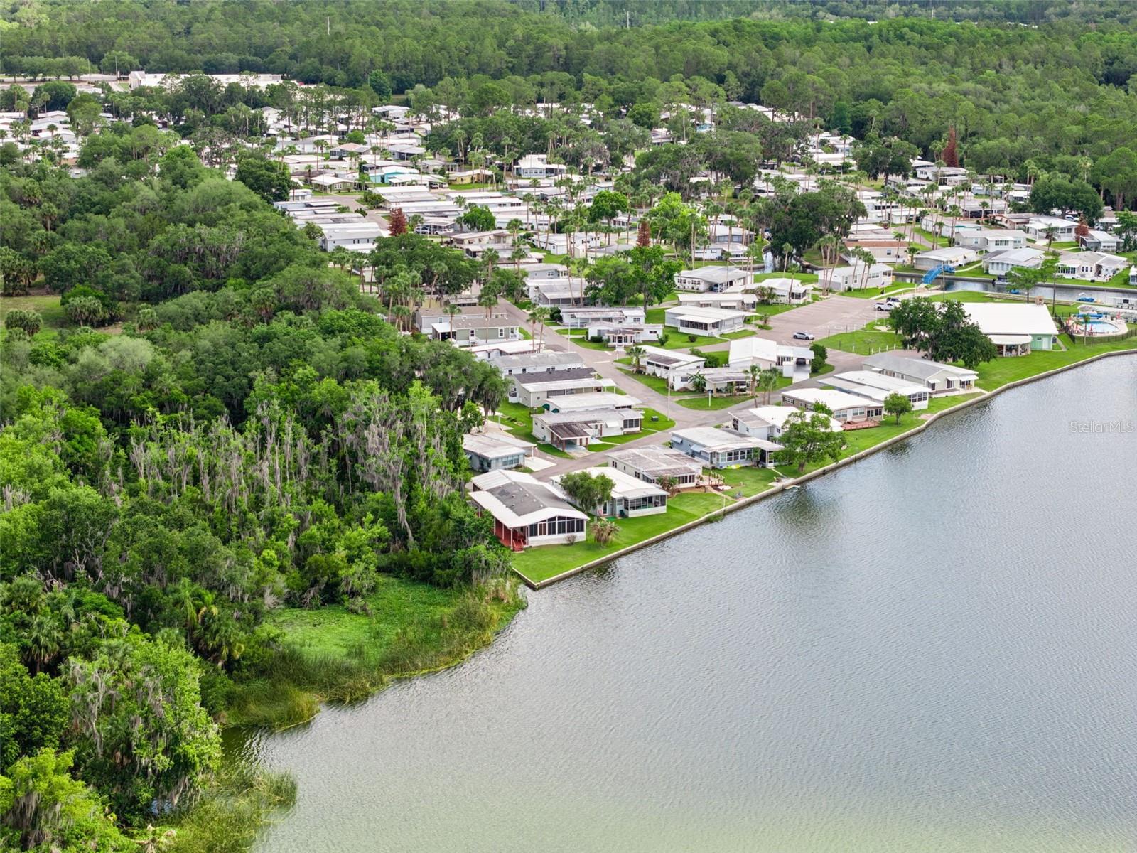 13 Cocos Plumosa Dr #b Property Photo 40