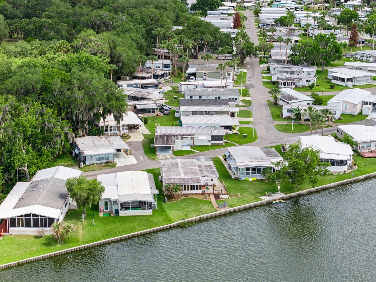 13 Cocos Plumosa Dr #b Property Photo 46