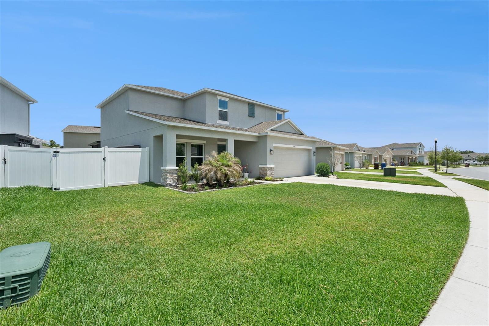 584 Pink Ibis Bnd Property Photo 3