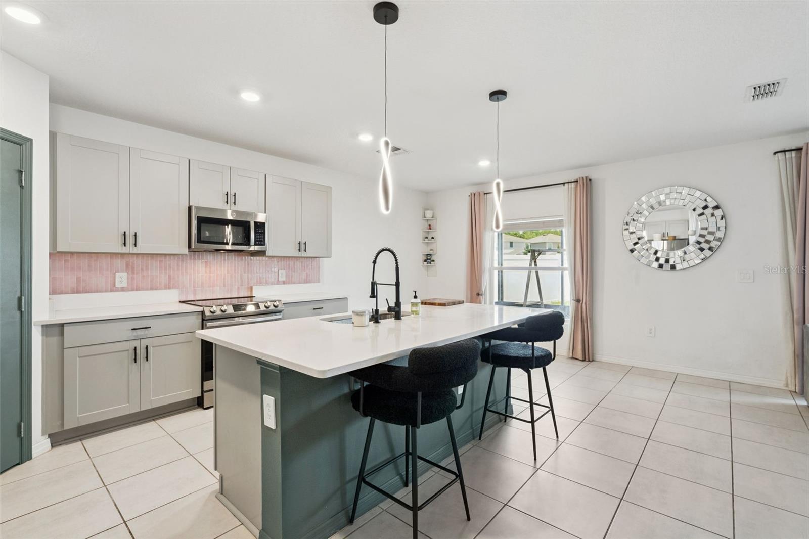 584 Pink Ibis Bnd Property Photo 11