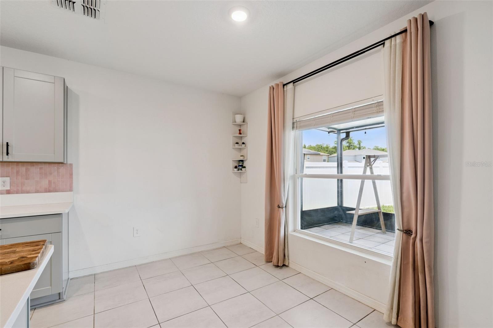 584 Pink Ibis Bnd Property Photo 13