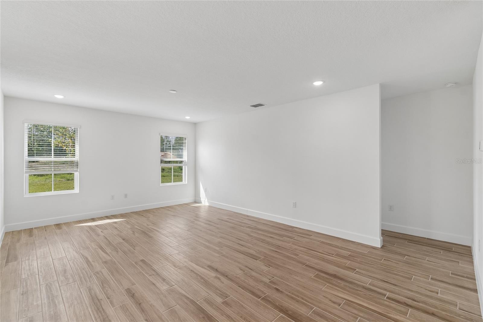 8238 Eldron Pl Property Photo 24