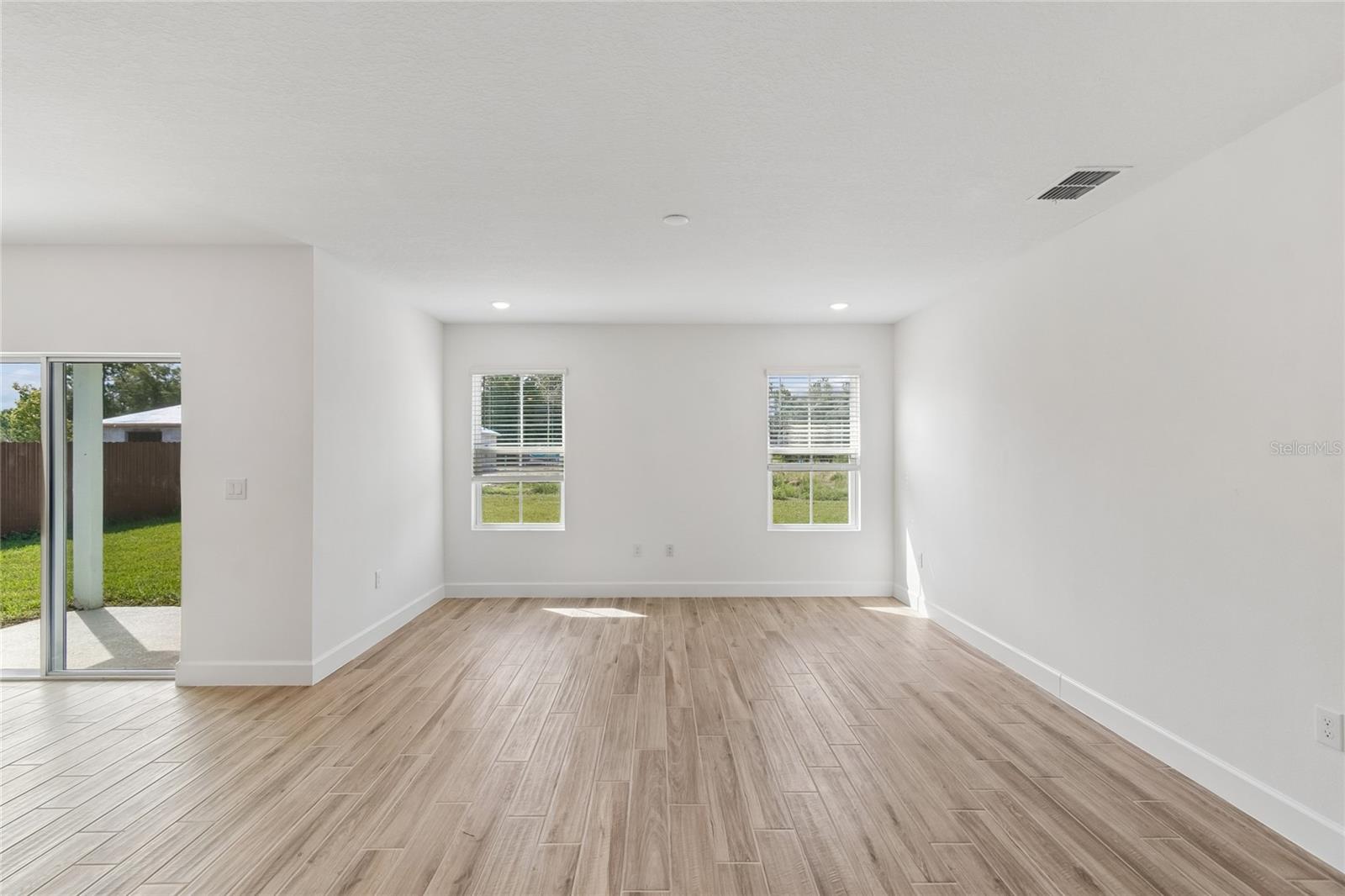 8238 Eldron Pl Property Photo 25