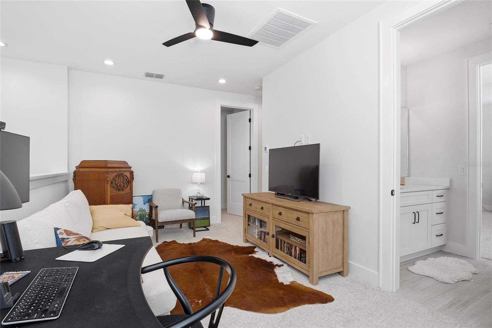 1101 Eagles Pass Way Property Photo 32