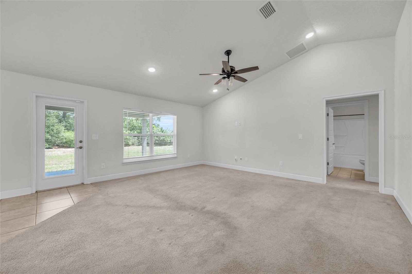 15947 Sw 26th Ct Property Photo 13
