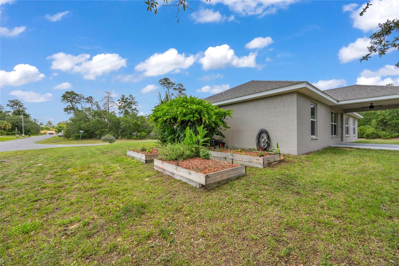 15947 Sw 26th Ct Property Photo 35