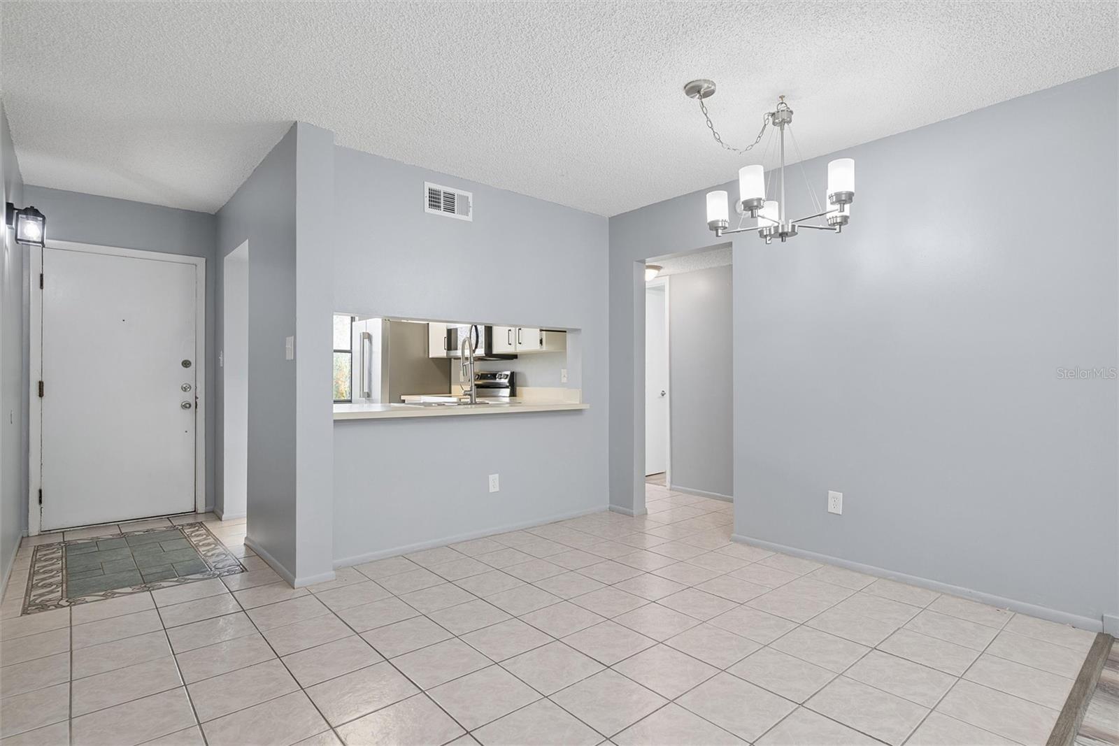 3269 Westridge Blvd #103 Property Photo 4