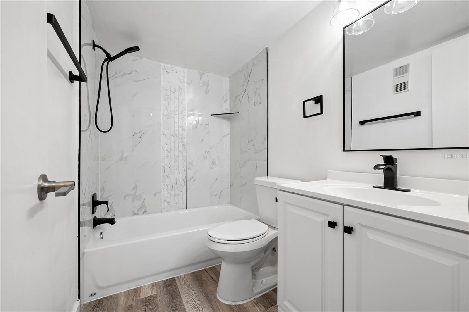 3269 Westridge Blvd #103 Property Photo 14