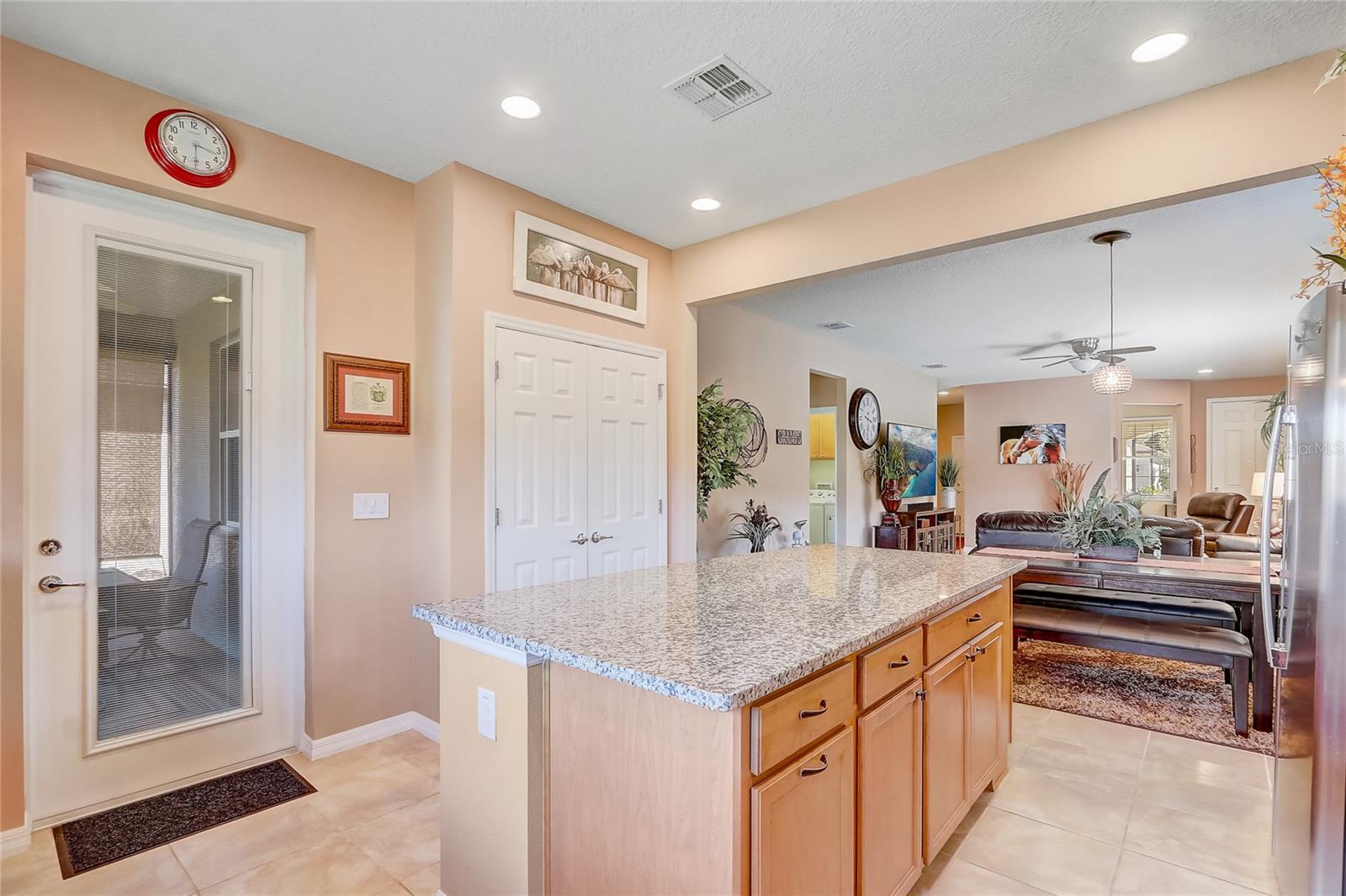 9673 Sw 63rd Loop Property Photo 10