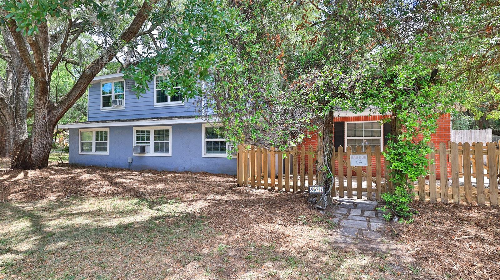 801 E 20th St Property Photo 4