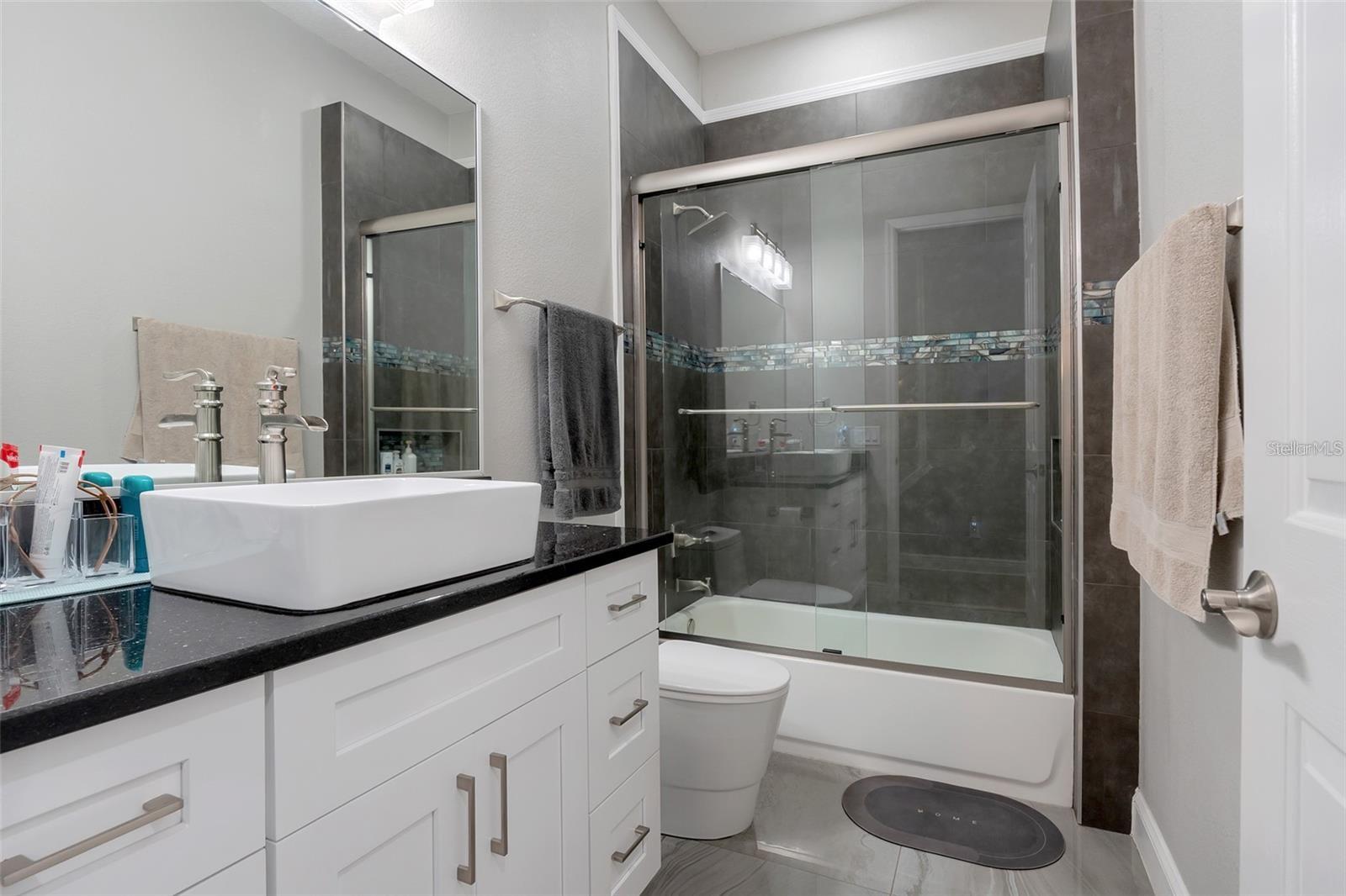 8629 Great Cove Dr Property Photo 19