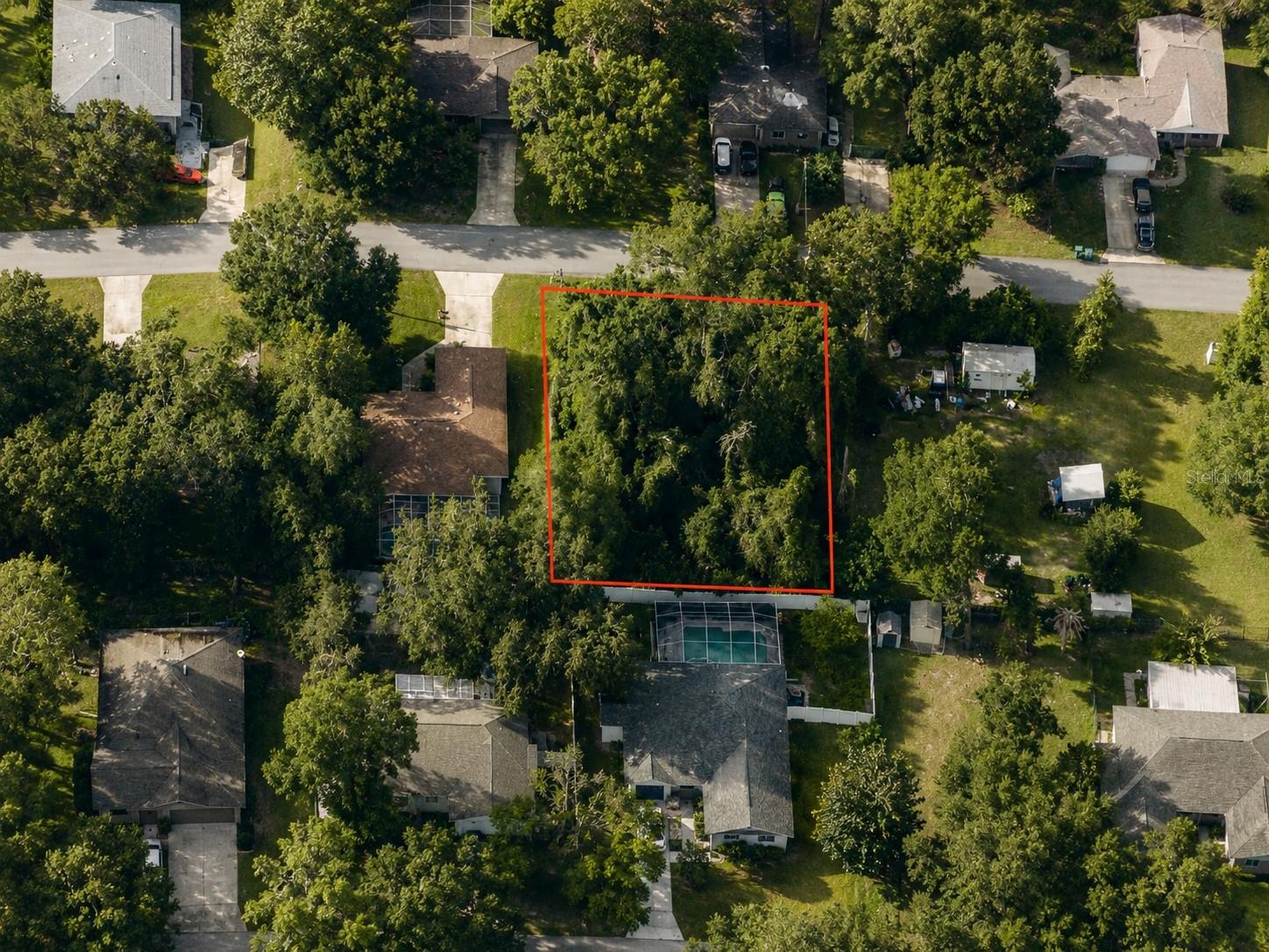 6824 E Falcon Rest Ln Property Photo 1