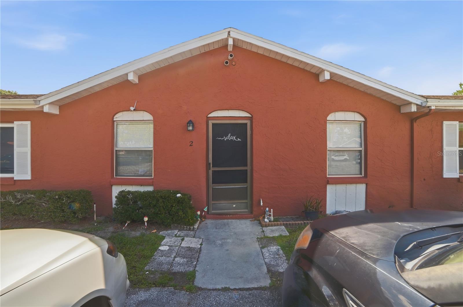 2 E Las Palmas Way Property Photo 1