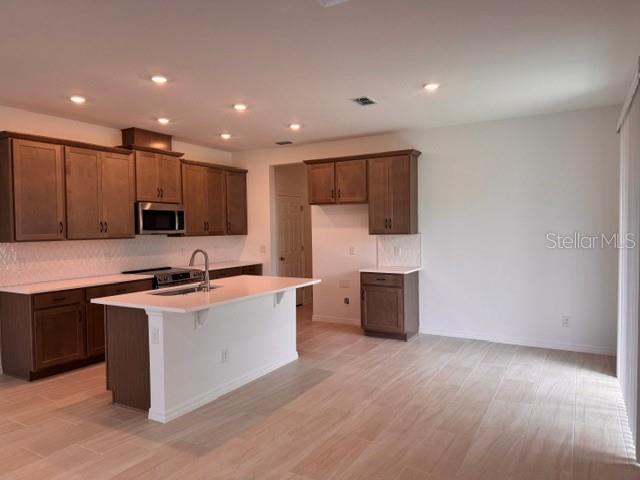 392 Oak Flat Aly Property Photo 4