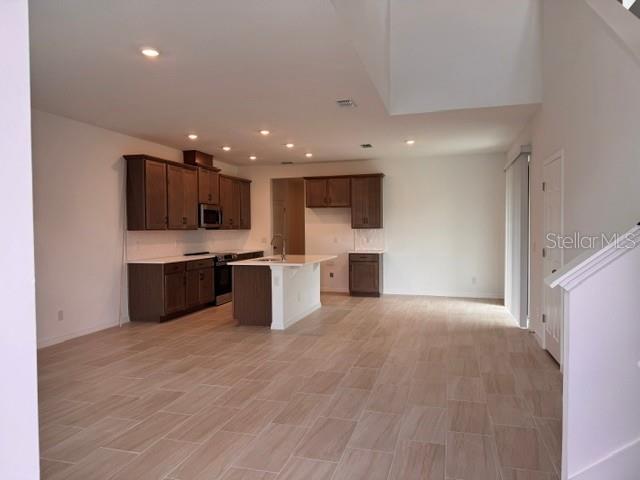 392 Oak Flat Aly Property Photo 6