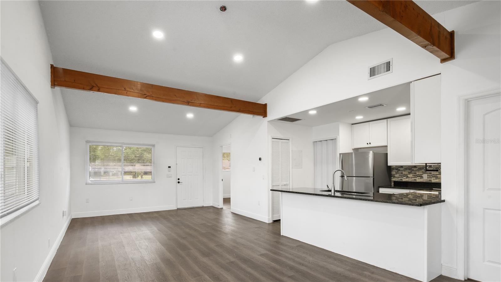 4999 Dover Cir Property Photo 11
