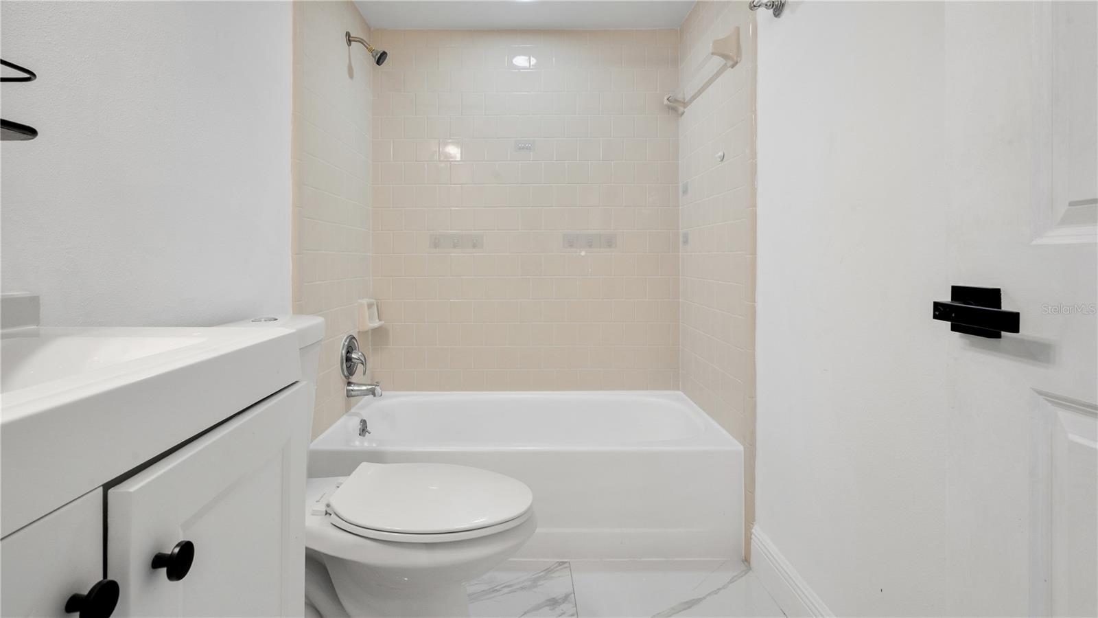 4999 Dover Cir Property Photo 14