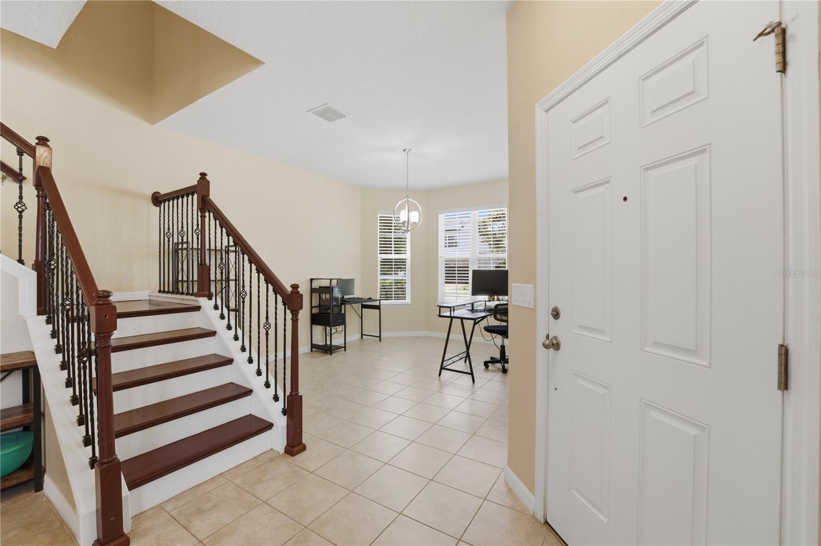 5248 Landmark Dr Property Photo 6