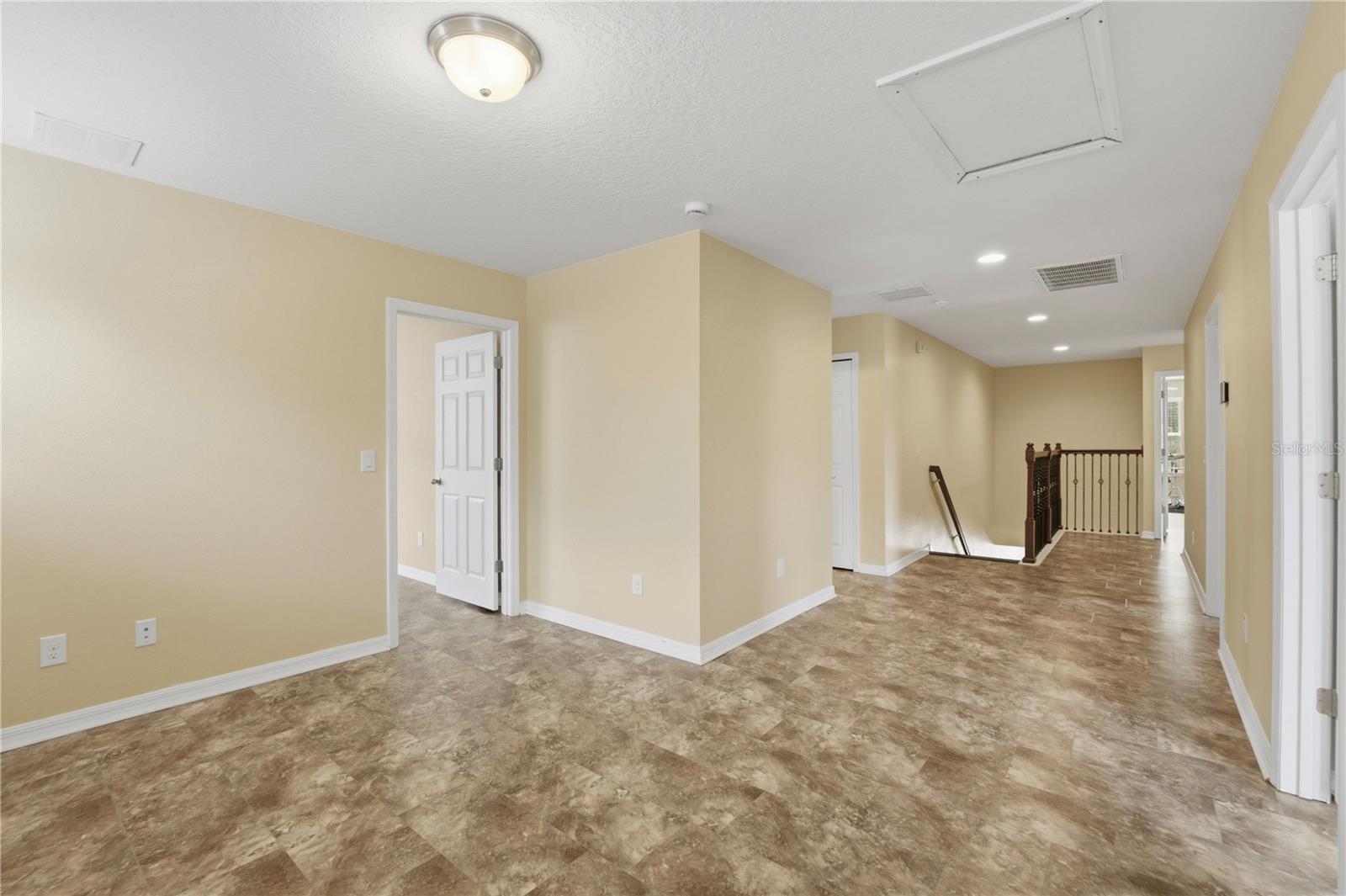 5248 Landmark Dr Property Photo 28
