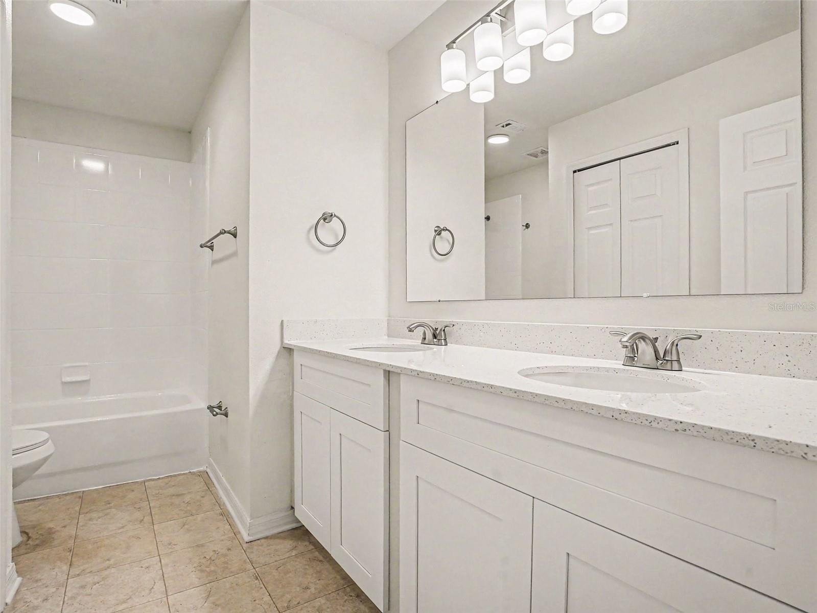 8857 Palisades Beach Ave Property Photo 24