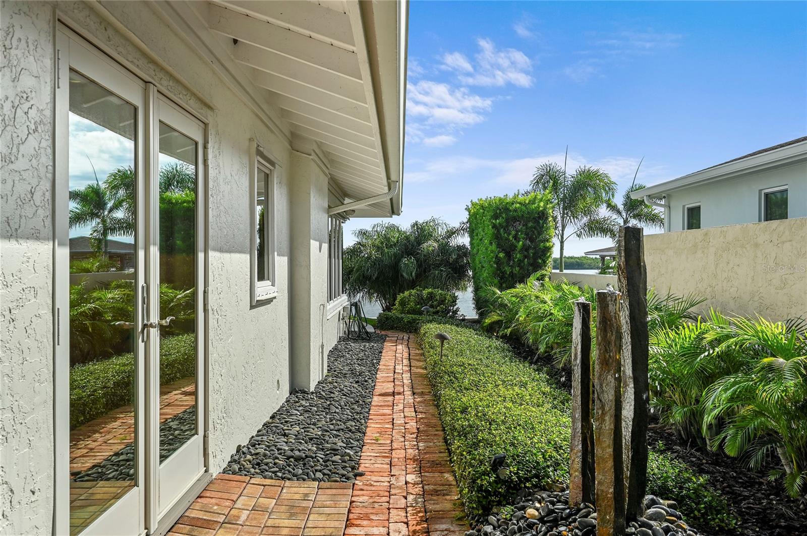 1215 Commodore Dr Property Photo 36