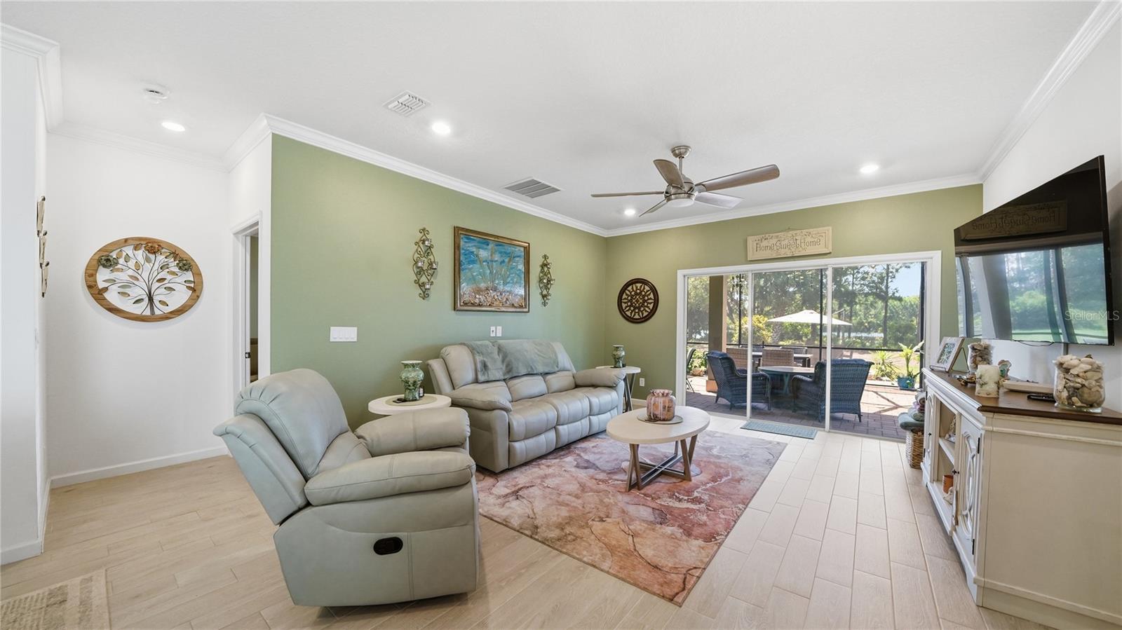 367 Lake Sinclair St Property Photo 19