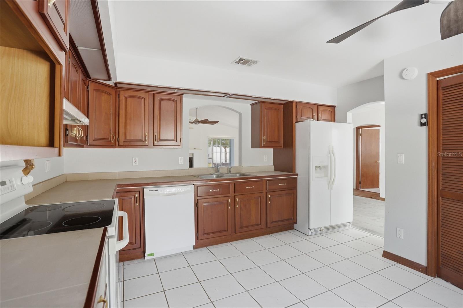 112 Augusta Cir Property Photo 8