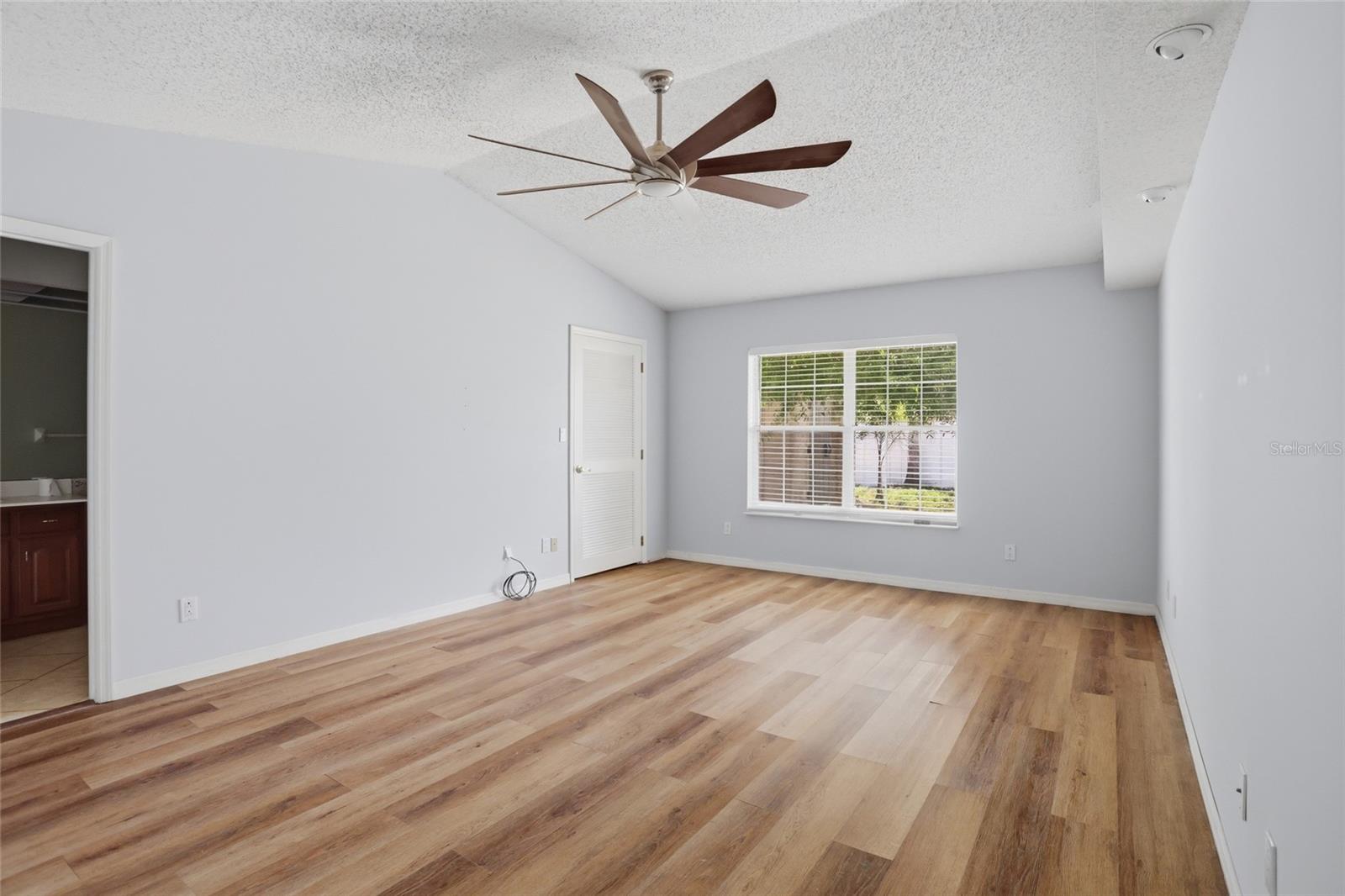 112 Augusta Cir Property Photo 11