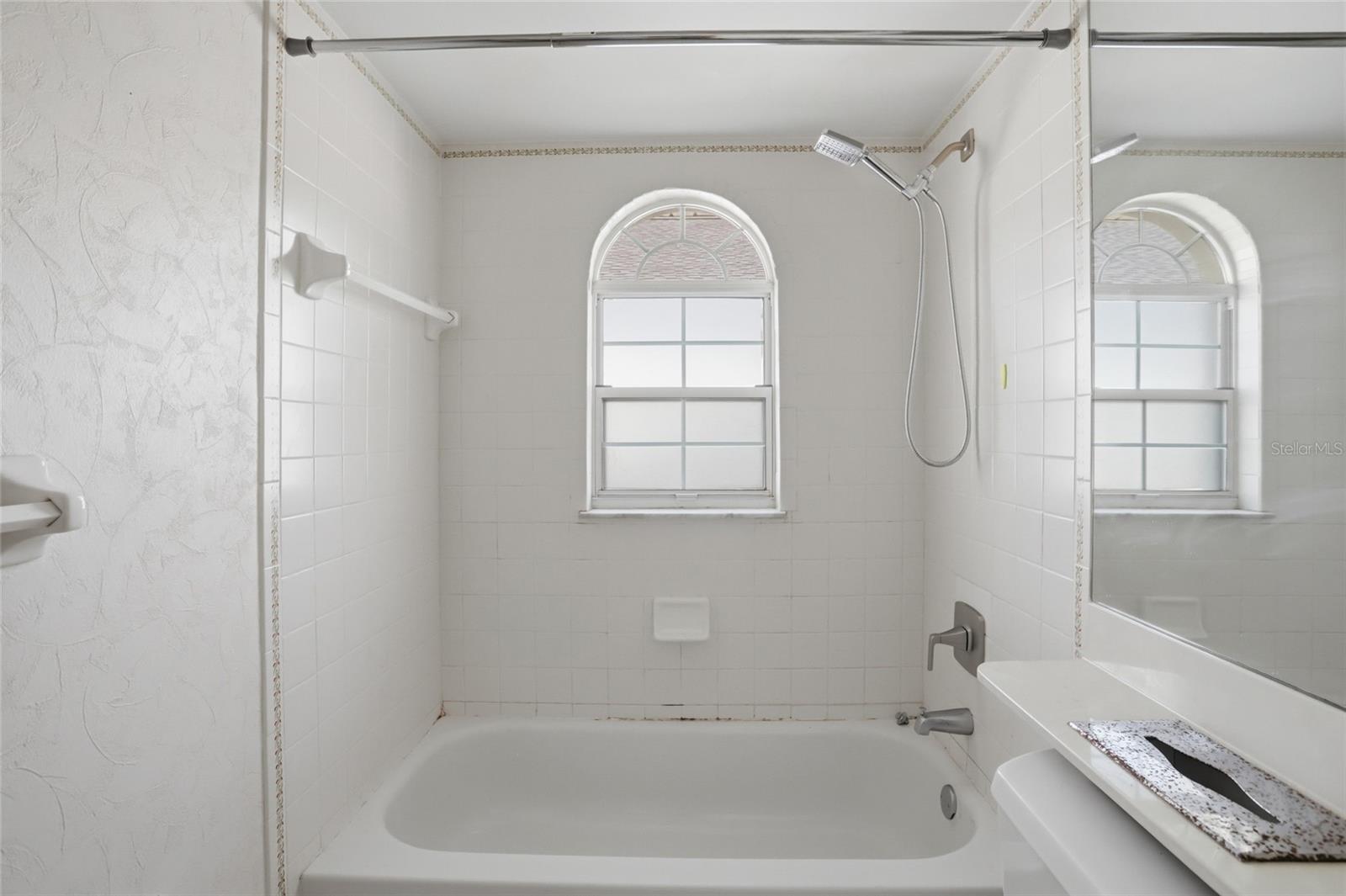 112 Augusta Cir Property Photo 17