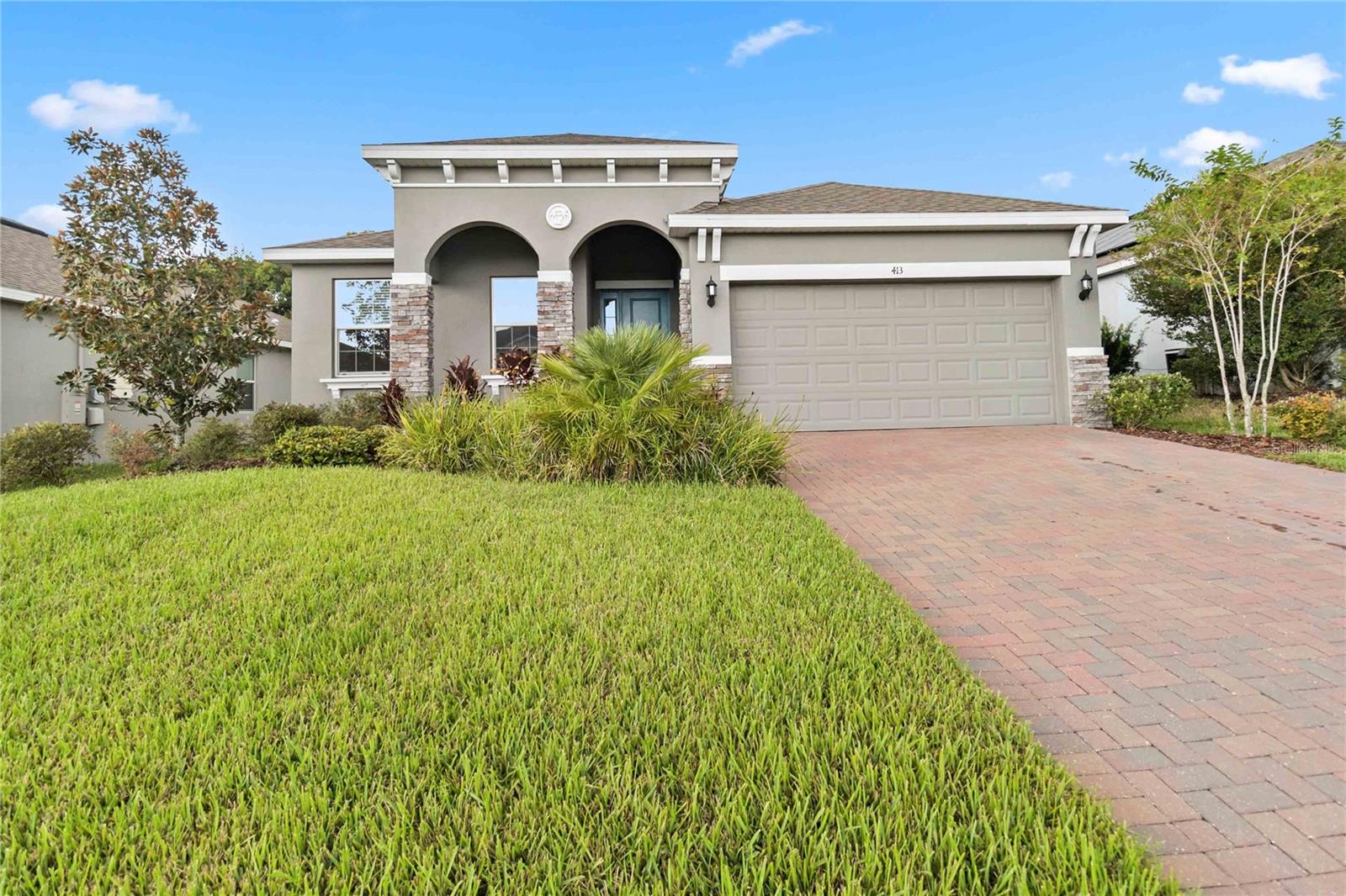 413 SAPPHIRE DR