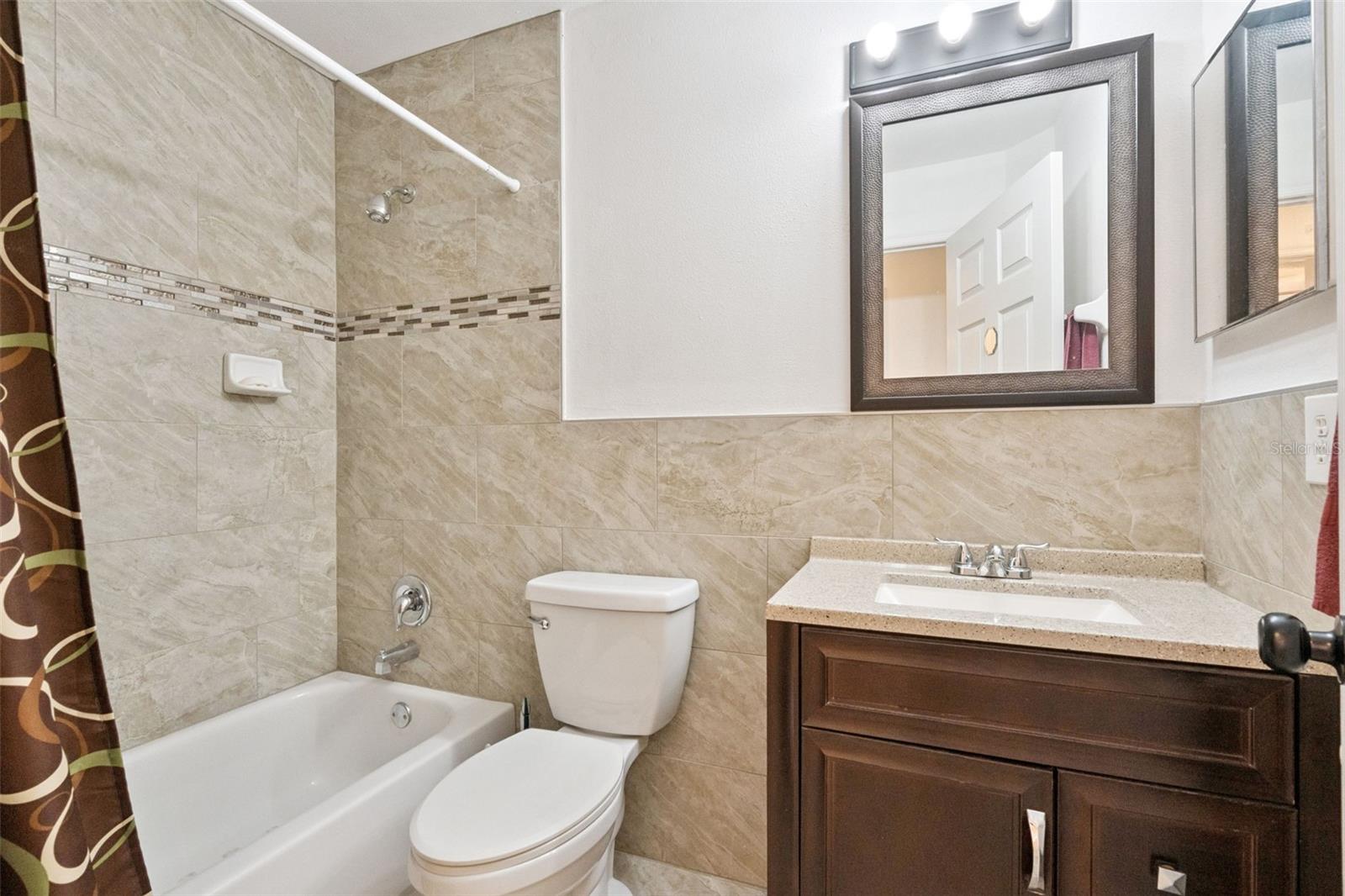 2744 Palm Isle Way Property Photo 13