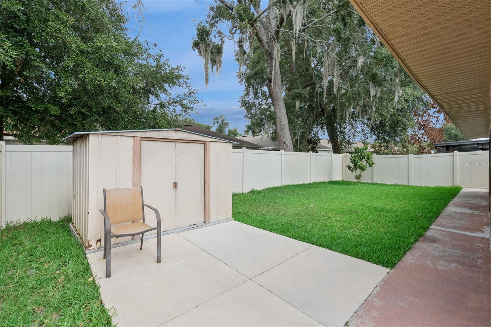 2744 Palm Isle Way Property Photo 18