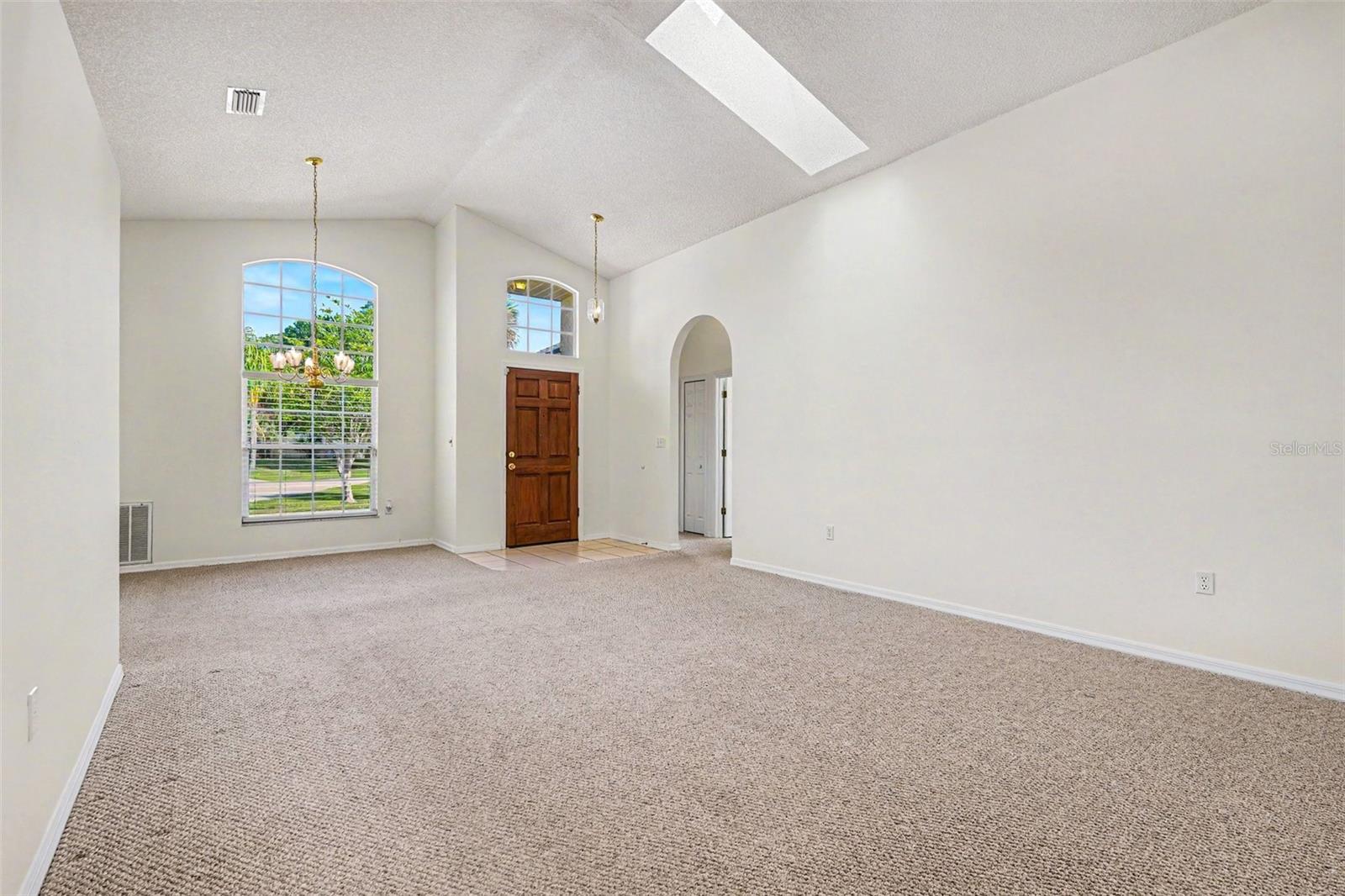 760 Monday Ct Property Photo 8