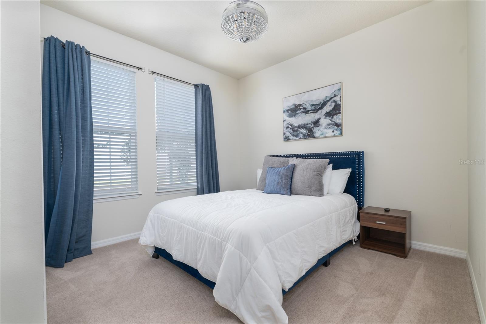 3217 Lilac Way Property Photo 11