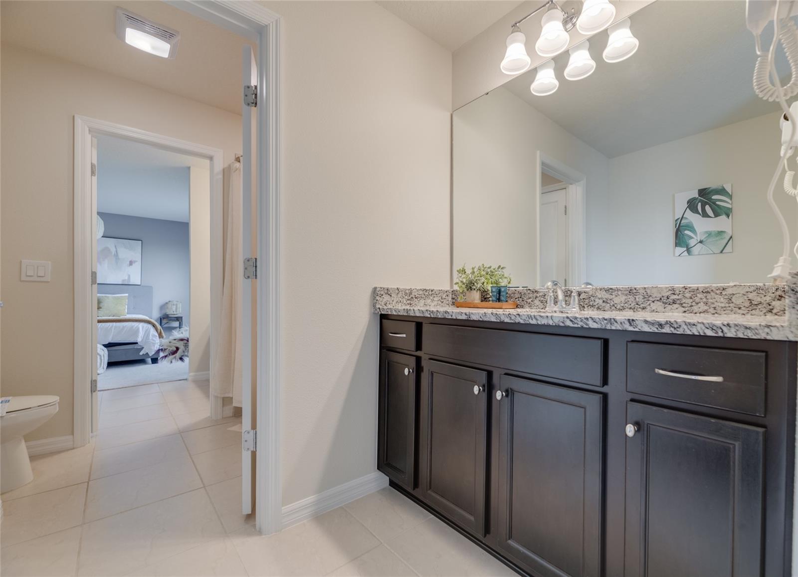 3217 Lilac Way Property Photo 15